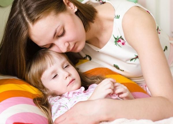 После вакцинации родителям стоит относиться к детям с повышенной внимательностью